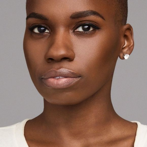 KatVonD True Portrait Liquid To Powder Foundation - Picture 2 of 4